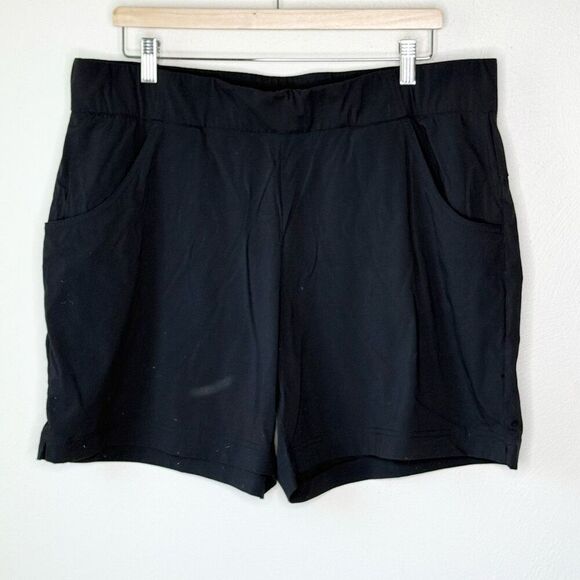 Columbia Black Casual Flat Front Shorts - Women’s US 1X - Picture 1 of 10